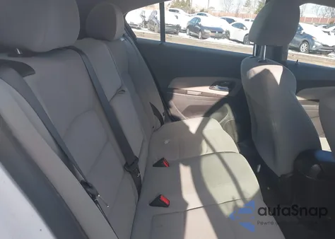 2015 Chevrolet Cruze 1Lt Auto из США, поврежденный, VIN 1G1PC5SB1F7213890